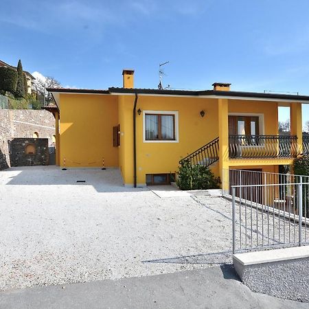 Red Apartment In Marciaga Di Costermano Kültér fotó